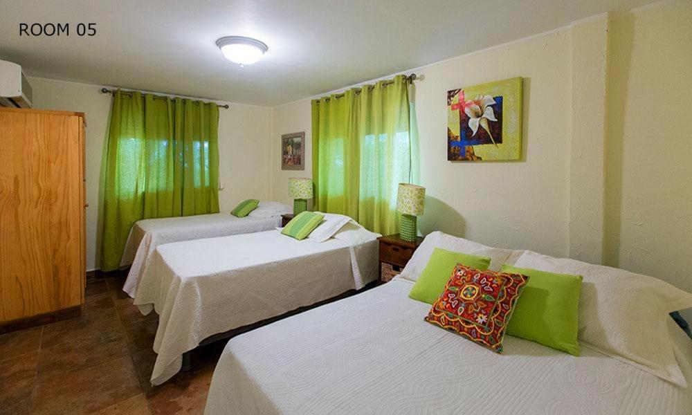 Hotel Casa Amarilla Et Restaurant ปุนตาชาเม ภายนอก รูปภาพ