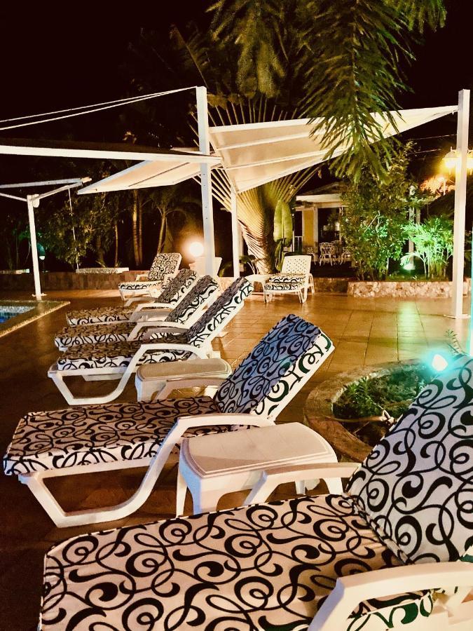 Hotel Casa Amarilla Et Restaurant ปุนตาชาเม ภายนอก รูปภาพ